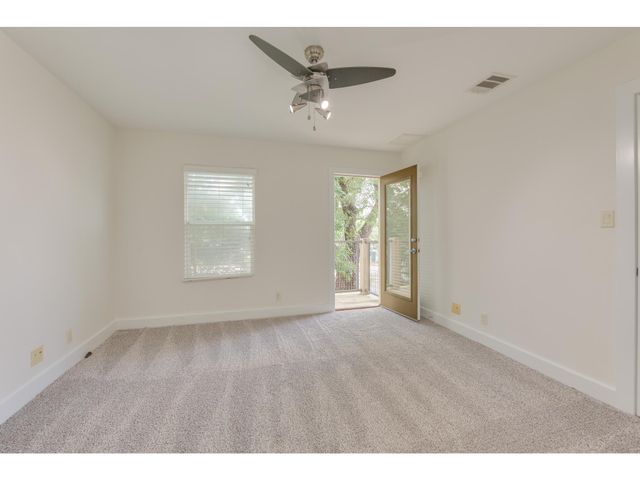 1101 Grove BLVD 102, Austin, TX 78741