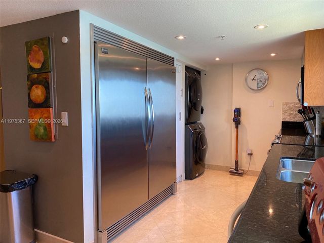 1800 N Bayshore Dr 2901, Miami, FL 33132