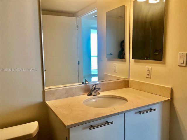 1800 N Bayshore Dr 2901, Miami, FL 33132