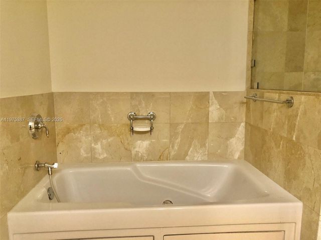 1800 N Bayshore Dr 2901, Miami, FL 33132