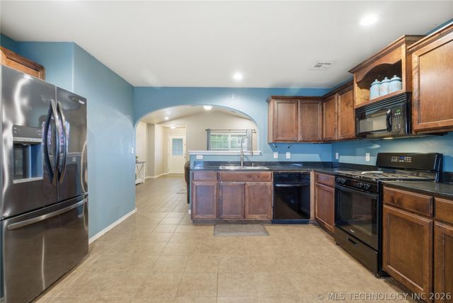 15101 E 109th Place N, Owasso, OK 74055