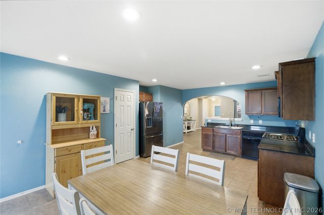 15101 E 109th Place N, Owasso, OK 74055