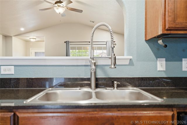 15101 E 109th Place N, Owasso, OK 74055