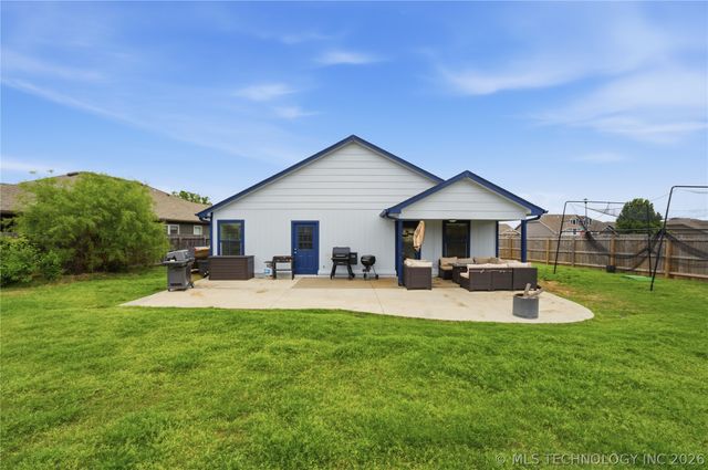 15101 E 109th Place N, Owasso, OK 74055