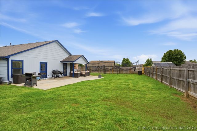 15101 E 109th Place N, Owasso, OK 74055