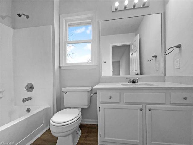 5712 Landerwood Drive, Greensboro, NC 27405