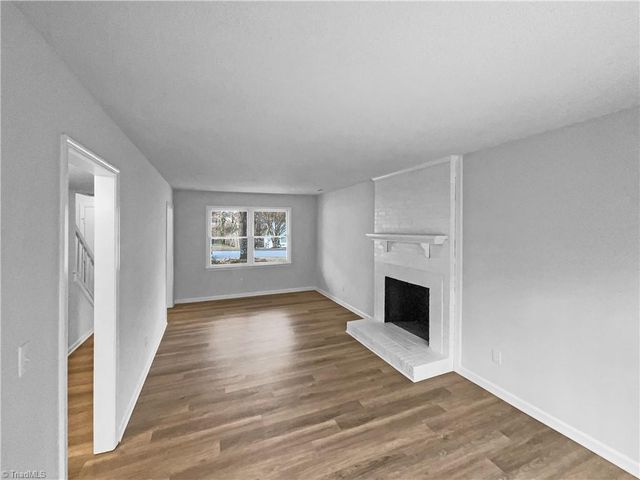 5712 Landerwood Drive, Greensboro, NC 27405