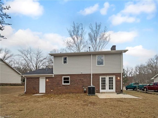 5712 Landerwood Drive, Greensboro, NC 27405