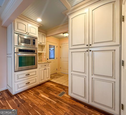 406 Yonah Mountain Road, Cleveland, GA 30528