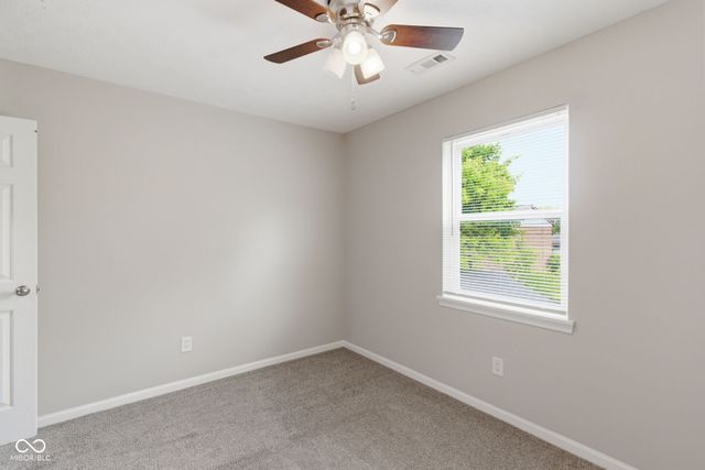 30 Lake Drive N, Brownsburg, IN 46112