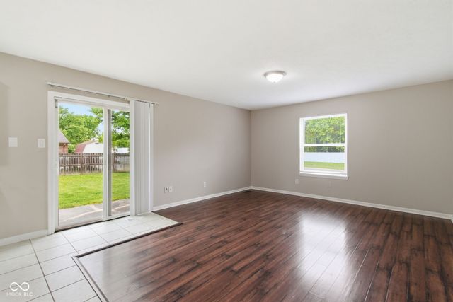 30 Lake Drive N, Brownsburg, IN 46112