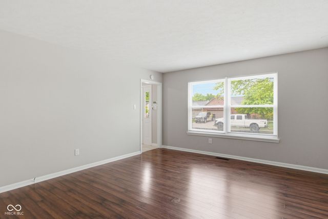 30 Lake Drive N, Brownsburg, IN 46112