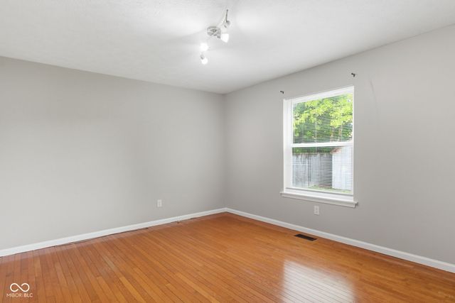 30 Lake Drive N, Brownsburg, IN 46112