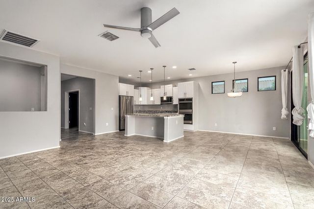 41609 W SUMMER WIND Way, Maricopa, AZ 85138