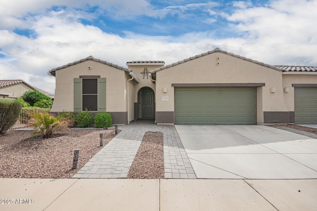 41609 W SUMMER WIND Way, Maricopa, AZ 85138