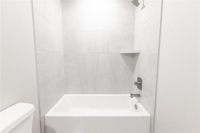 3725 Lynne Avenue, Edmond, OK 73012