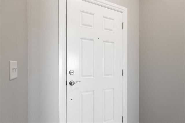 3725 Lynne Avenue, Edmond, OK 73012