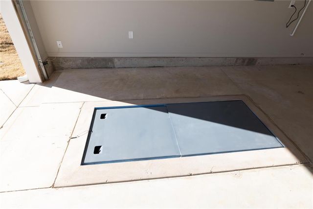 3725 Lynne Avenue, Edmond, OK 73012