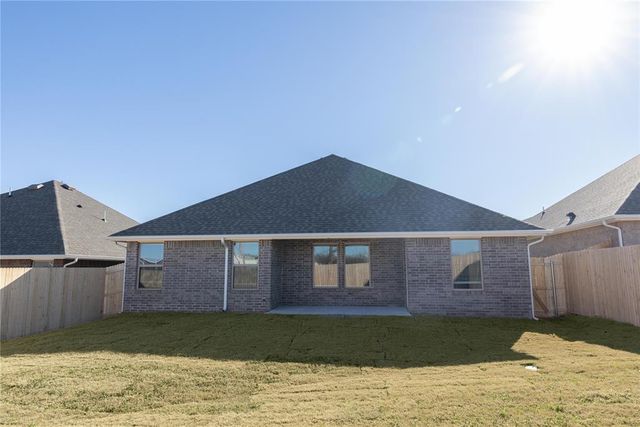 3725 Lynne Avenue, Edmond, OK 73012