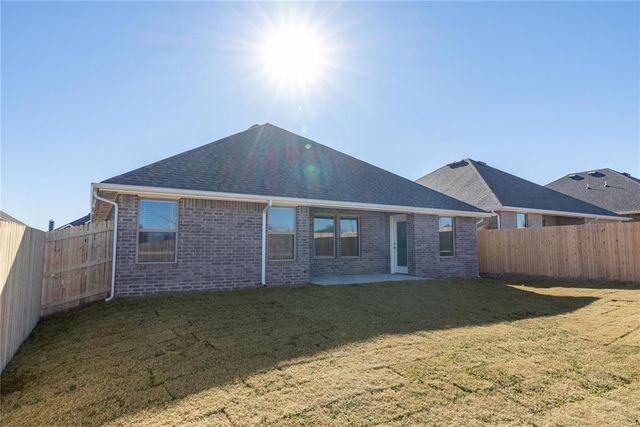 3725 Lynne Avenue, Edmond, OK 73012