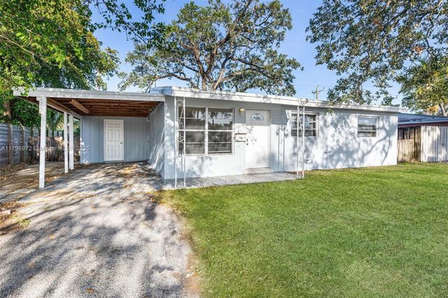 2811 N 66th Ave, Hollywood, FL 33024