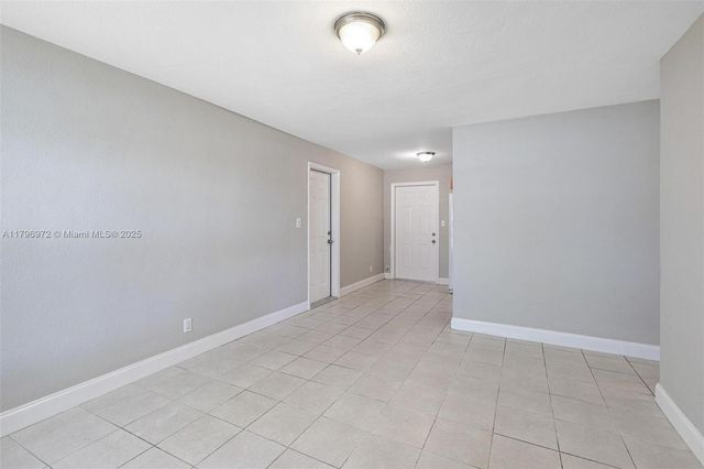 2811 N 66th Ave, Hollywood, FL 33024