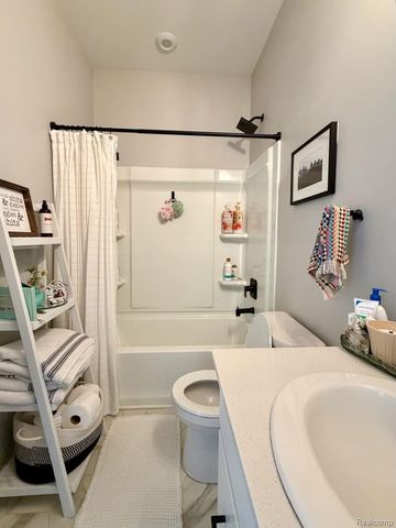 40589 Aster Court, Clinton Charter Township, MI 48036