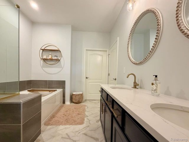 40589 Aster Court, Clinton Charter Township, MI 48036