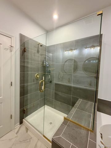 40589 Aster Court, Clinton Charter Township, MI 48036