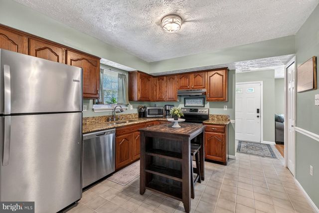 6521 ALOPEX RD, Waldorf, MD 20603