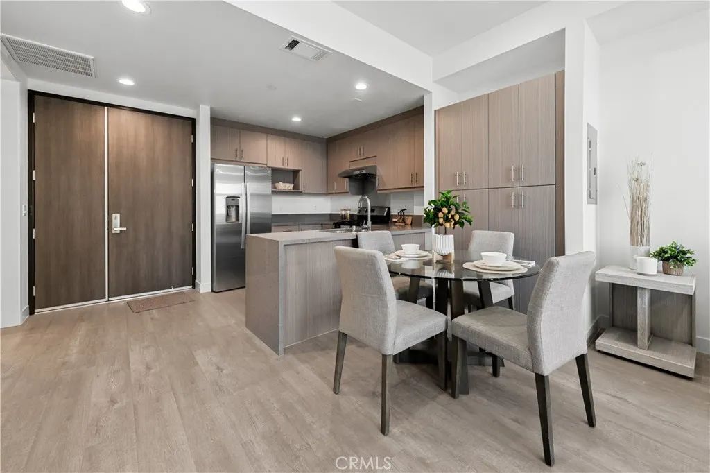 168 S Monterey Street 411, Alhambra, CA 91801