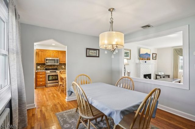 41 Taggart Way, Saddle Brook Twp., NJ 07663