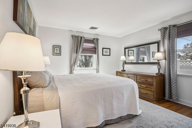 41 Taggart Way, Saddle Brook Twp., NJ 07663