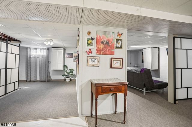 41 Taggart Way, Saddle Brook Twp., NJ 07663