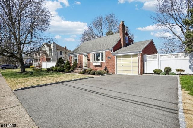 41 Taggart Way, Saddle Brook Twp., NJ 07663