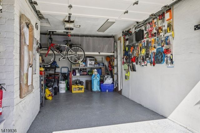 41 Taggart Way, Saddle Brook Twp., NJ 07663