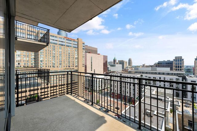 740 Portland Avenue 1517, Minneapolis, MN 55415