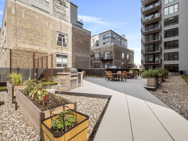 740 Portland Avenue 1517, Minneapolis, MN 55415