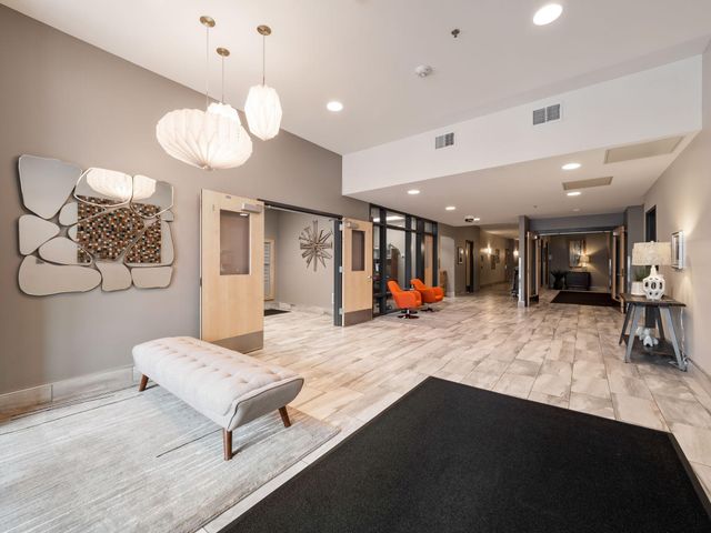740 Portland Avenue 1517, Minneapolis, MN 55415