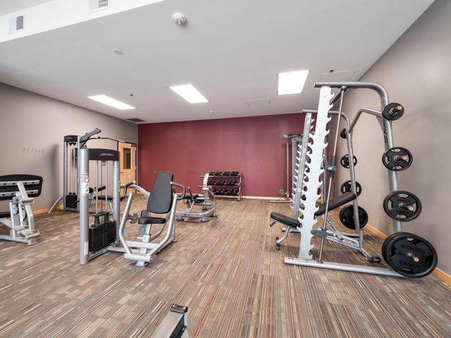 740 Portland Avenue 1517, Minneapolis, MN 55415