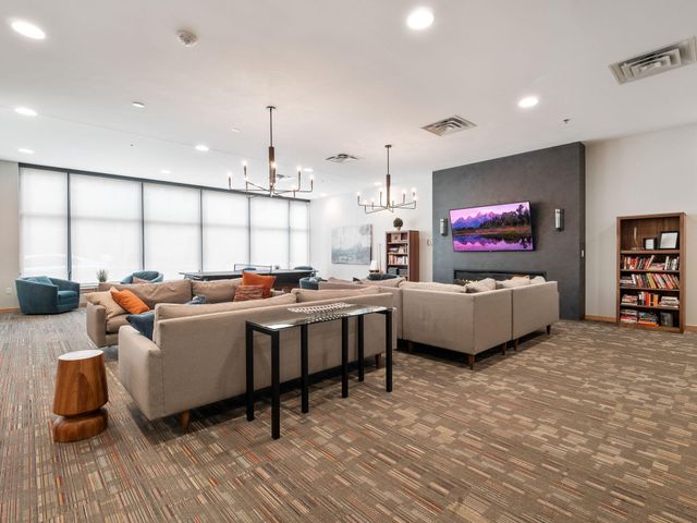 740 Portland Avenue 1517, Minneapolis, MN 55415