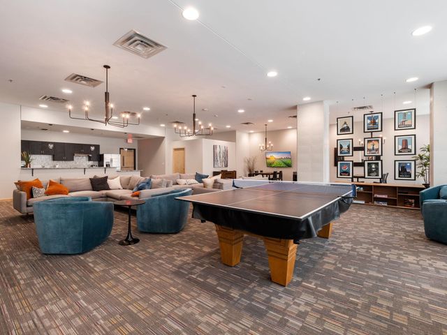 740 Portland Avenue 1517, Minneapolis, MN 55415