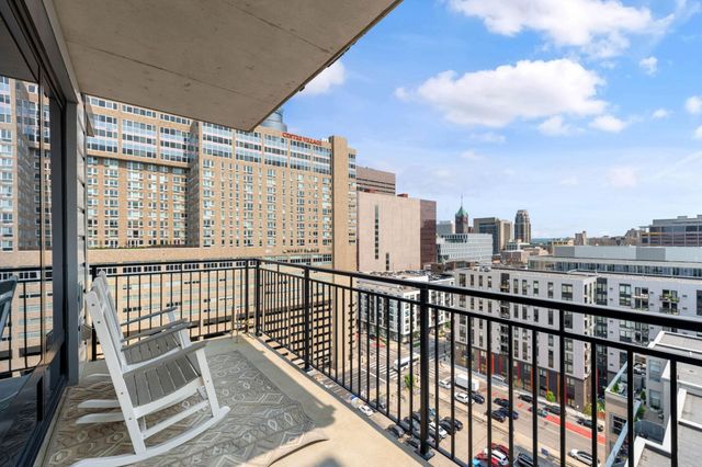 740 Portland Avenue 1517, Minneapolis, MN 55415
