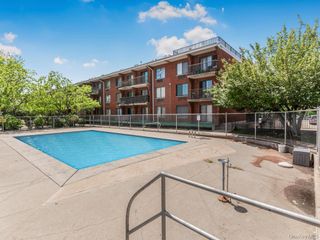 10813 Seaview Avenue 41B, Brooklyn, NY 11236