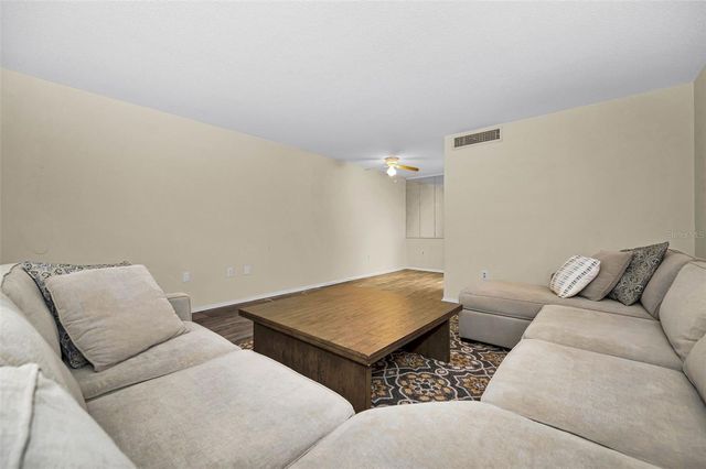 1001 PEARCE DRIVE 205, Clearwater, FL 33764