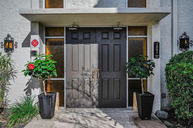 1001 PEARCE DRIVE 205, Clearwater, FL 33764