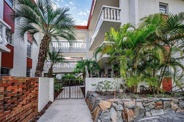 1001 PEARCE DRIVE 205, Clearwater, FL 33764