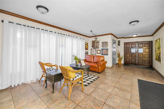 1001 PEARCE DRIVE 205, Clearwater, FL 33764