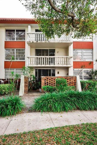 1001 PEARCE DRIVE 205, Clearwater, FL 33764