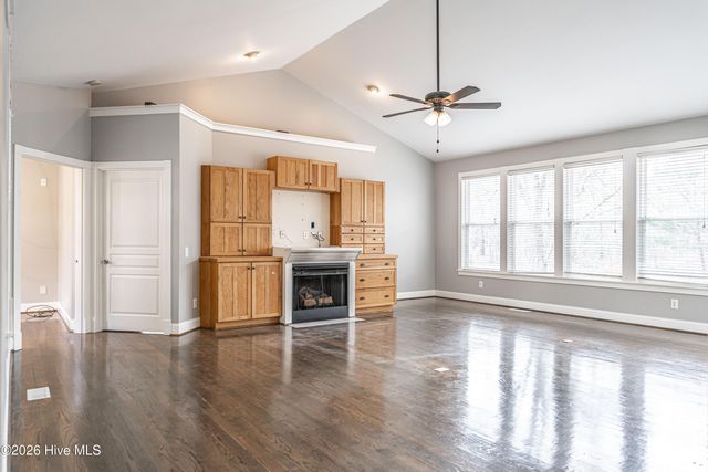 147 Shady Wood Court, West End, NC 27376